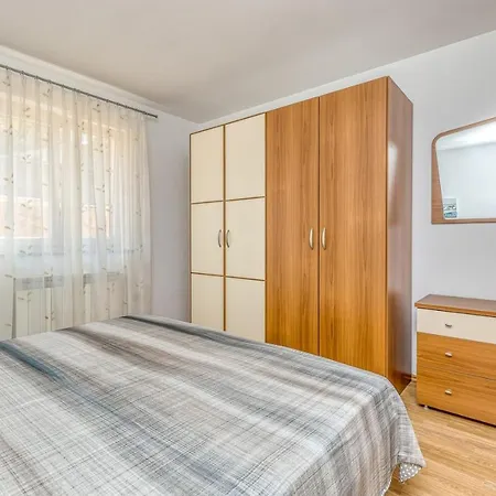 Oliva Radmani * Porec