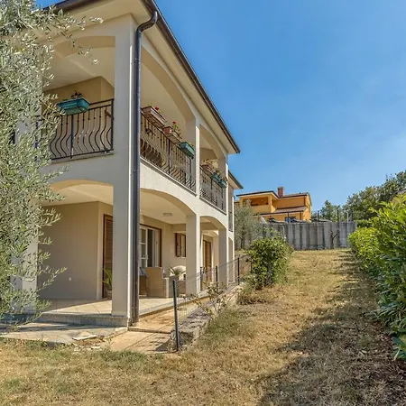 Oliva Radmani Porec